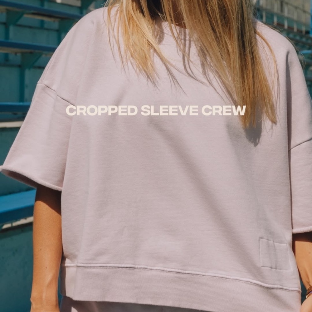 DAILY DRILLS Ladybird Cropped Sleeve Crew